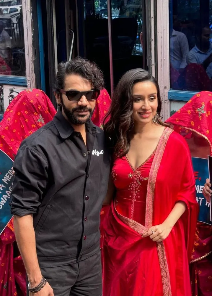 An image of Rajkummar Rao and Shraddha Kapoor promoting Stree 2 in Kolkata